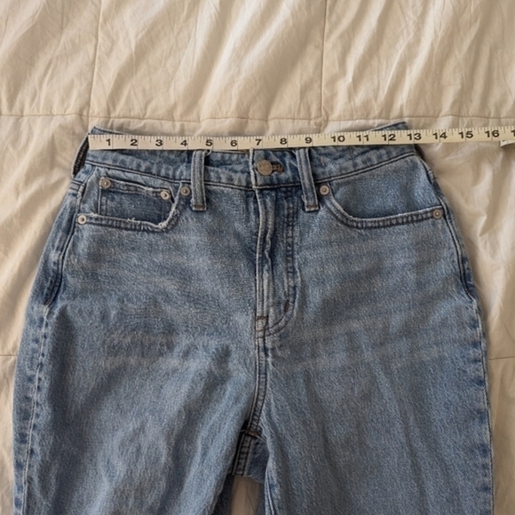 Madewell‎ The Curvy Perfect Vintage Jeans in Coffey Wash: Worn In Edition - Picture 9 of 11